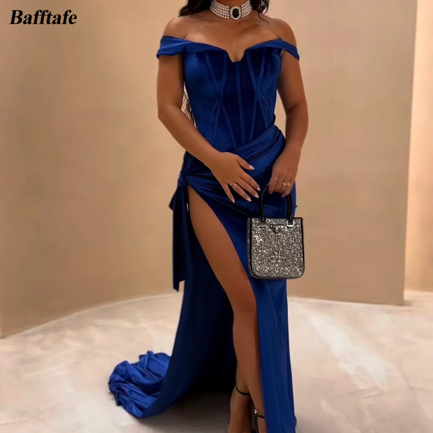 Bafftafe Royal Blue Undinė Satino Vakaro Suknelės Plisuotos Nuo Peties Kaulai Padalinta Oficialią Šalies Chalatai Specialios Prom Dress